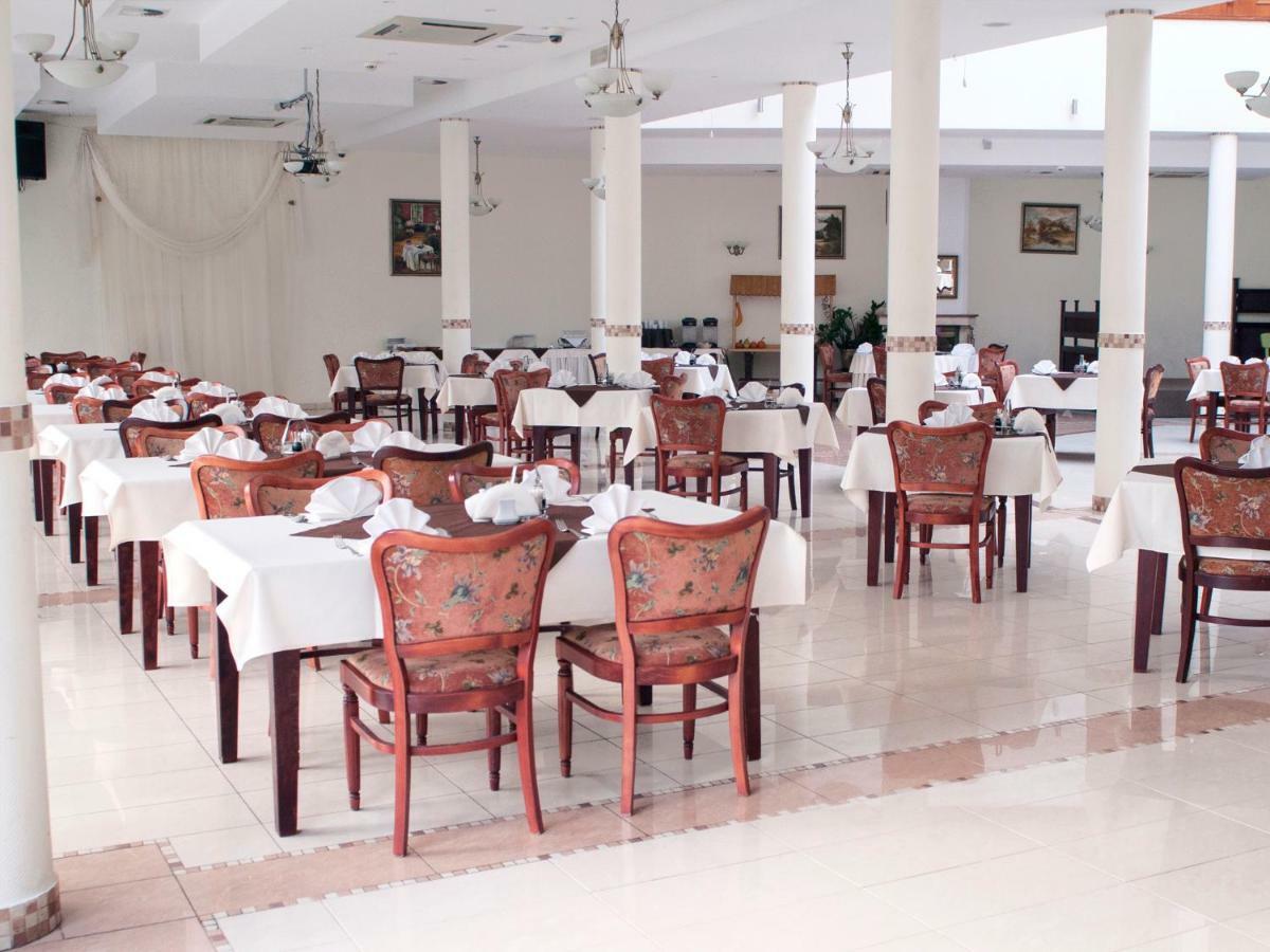 Hotel Restauracja Autos Solec Kujawski Extérieur photo