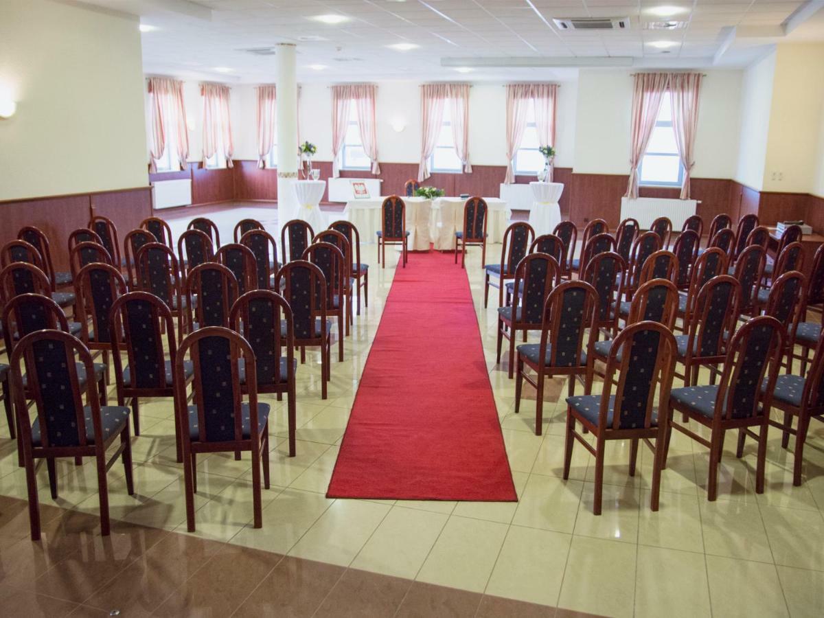 Hotel Restauracja Autos Solec Kujawski Extérieur photo
