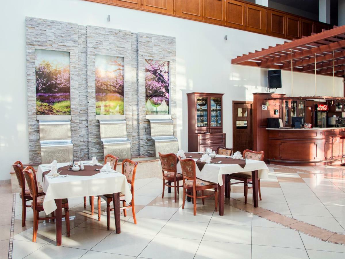 Hotel Restauracja Autos Solec Kujawski Extérieur photo